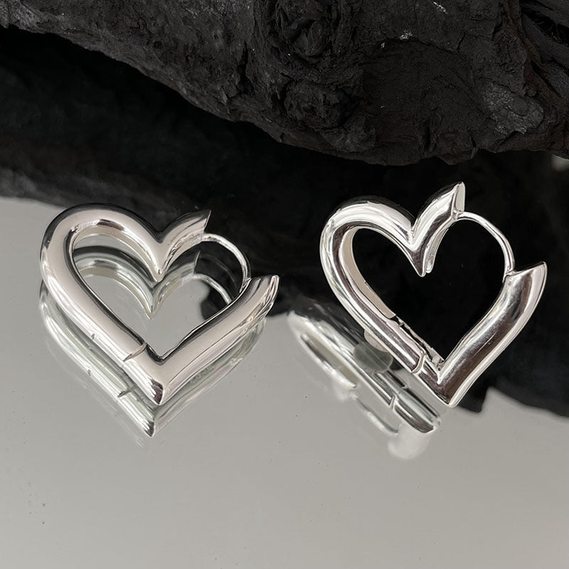 HOLLOW LOVE Ear Clip