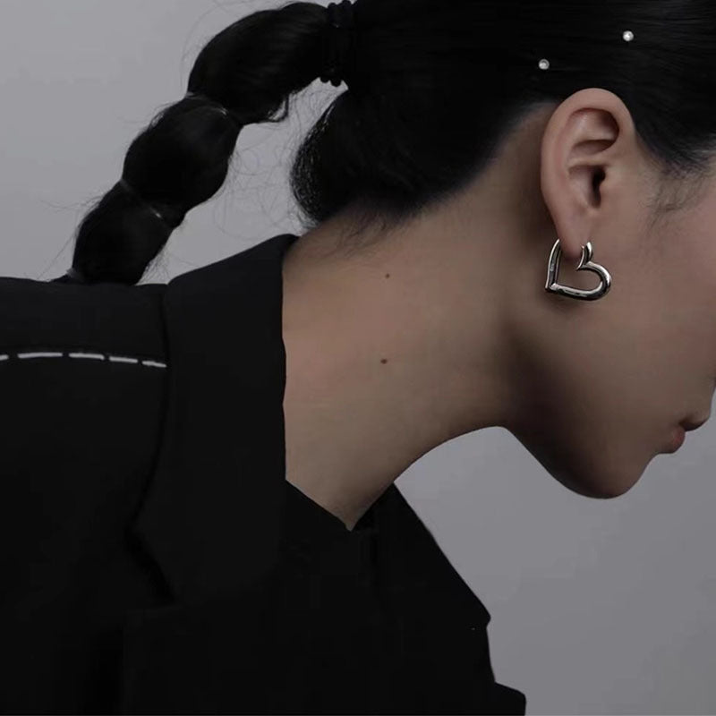 HOLLOW LOVE Ear Clip