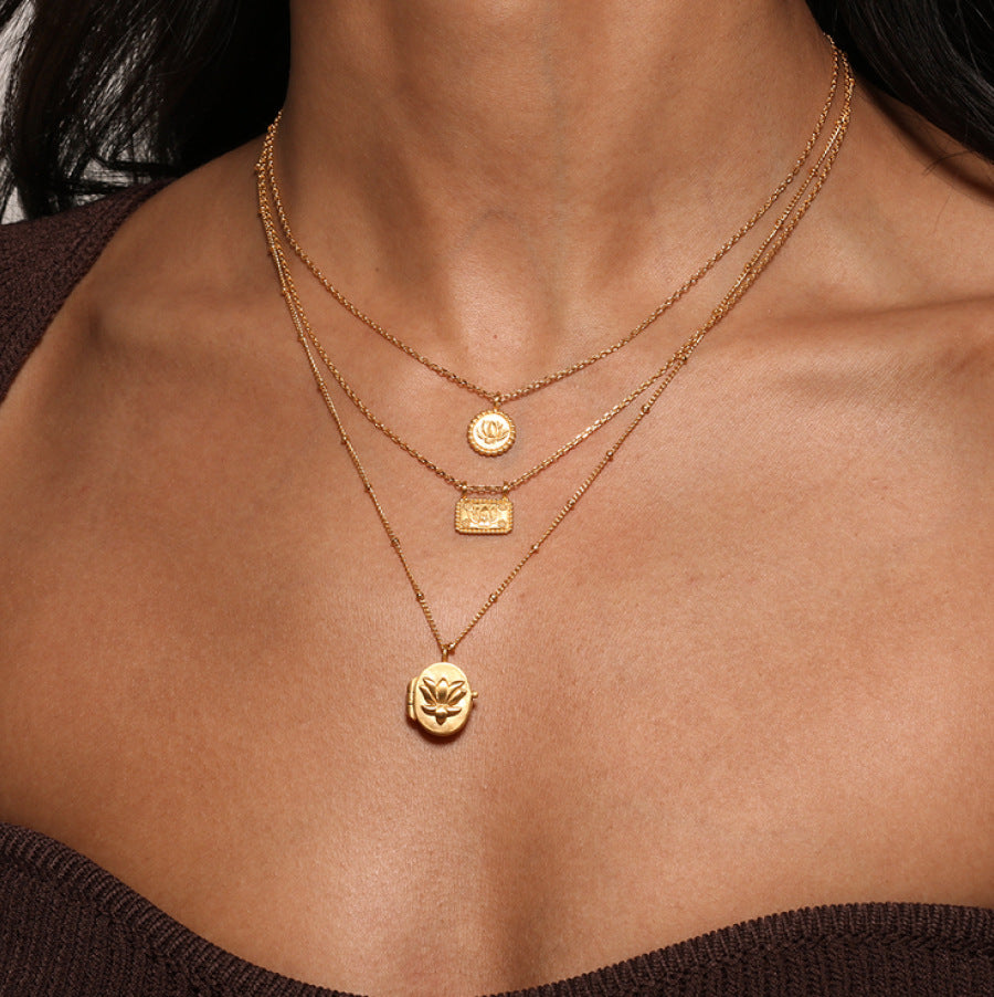 LOTUS photo necklace