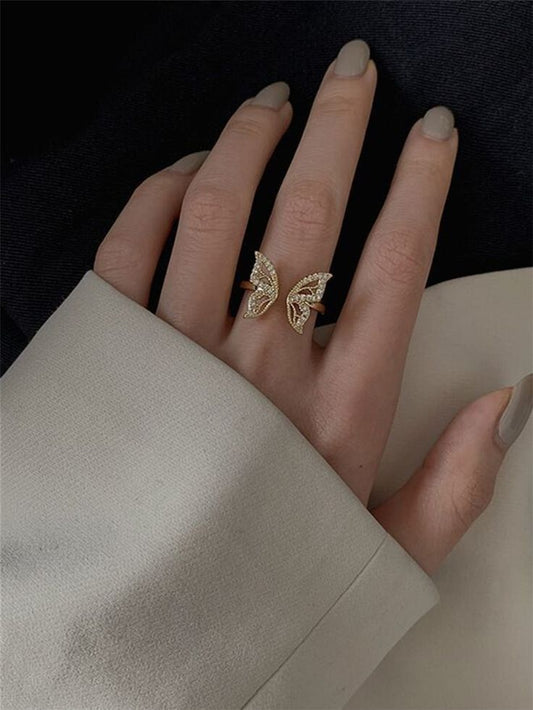 GOLD BUTTERFLY ring