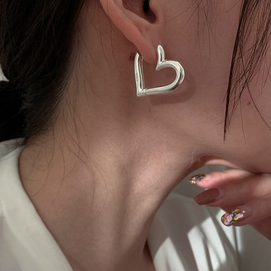 HOLLOW LOVE Ear Clip