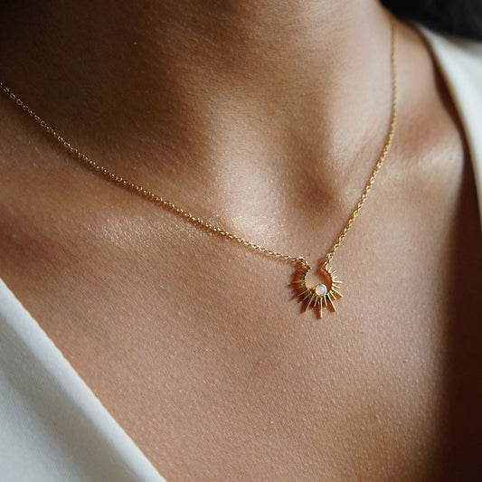 soleil necklace