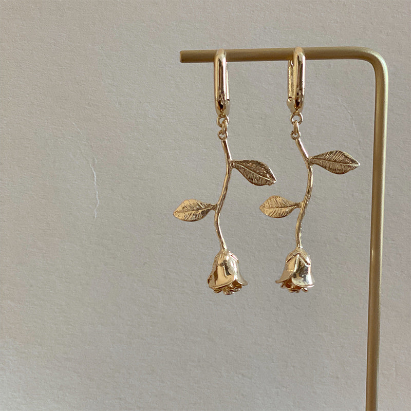 GOLDENE ROSEN-Ohrringe