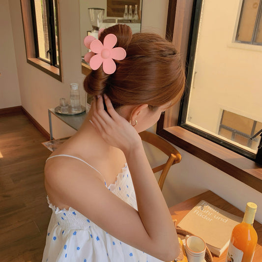 FLOWER hair clip
