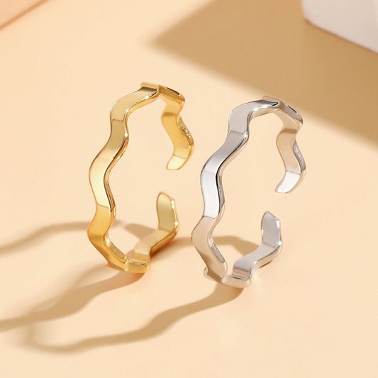 geometric wavy ring