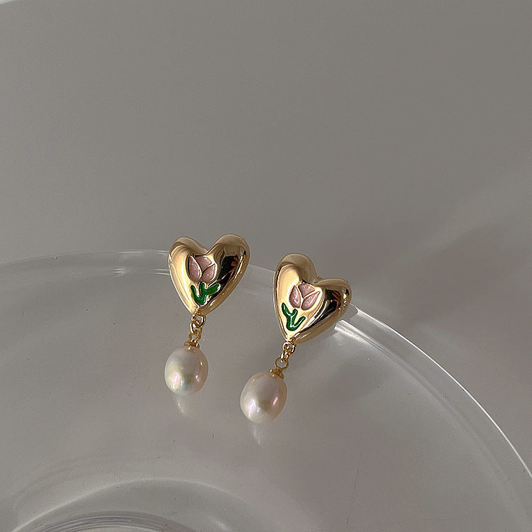 TULIP pearl earrings